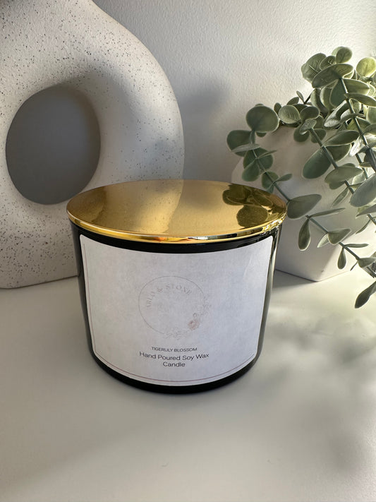 Tigerlily Blossom Candle Black Shallow