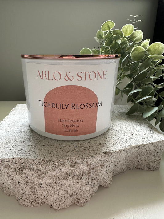 Tigerlily Blossom Candle White Shallow